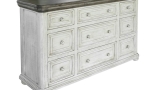 Luna Dresser